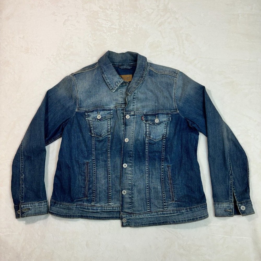 Levi's Women's L Denim Jean Trucker Jacket Button Down Classic Outerwear